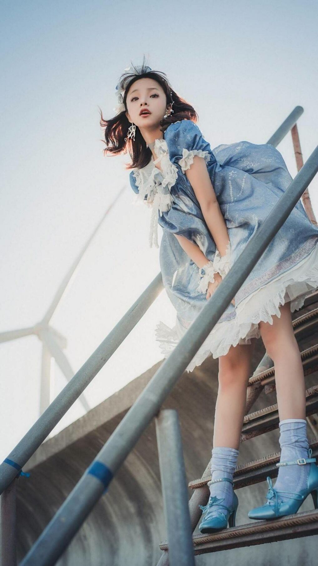 fb体育网站-森林狼内线球员赛前进行高强度力量训练，森林狼赢